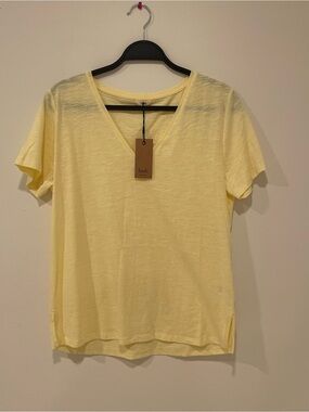 NWT HUSH Yellow V-Neck Short Sleeve Top Lightweight Organic Cotton